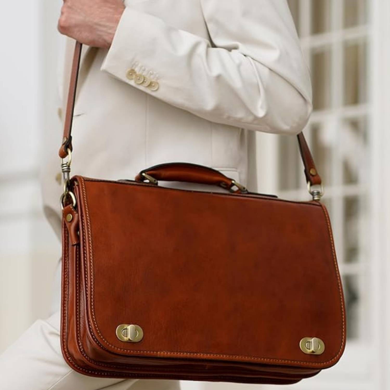 Men's Leather Briefcase: image 6