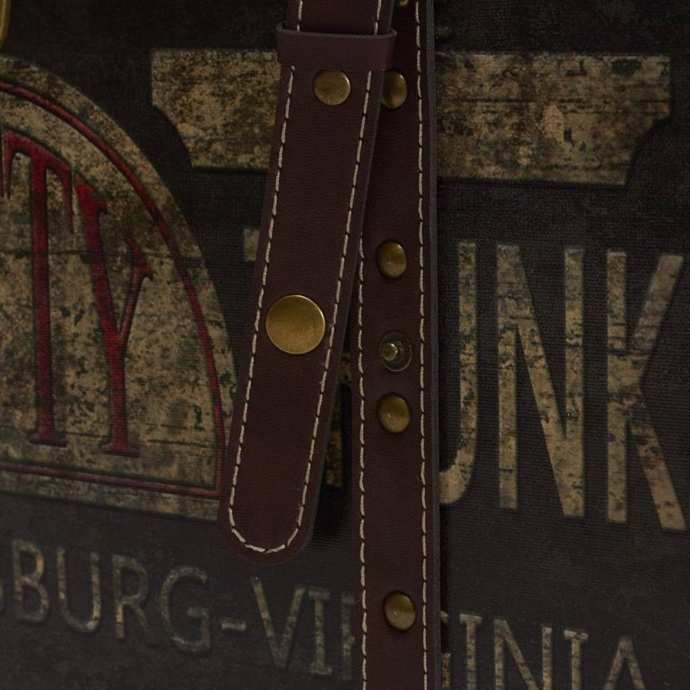 Vintage Storage Trunk: image 8